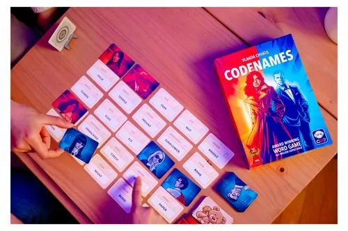 Code Names Age Codenames - 2-8+ Players, Age 10+, 15 min | Party & Team Word Game ...